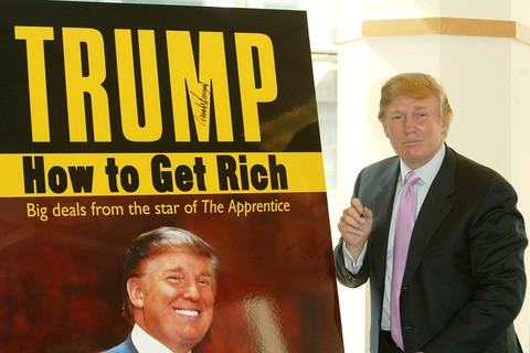 Tổng thống Donald Trump làm giàu từ bất động sản như thế nào?